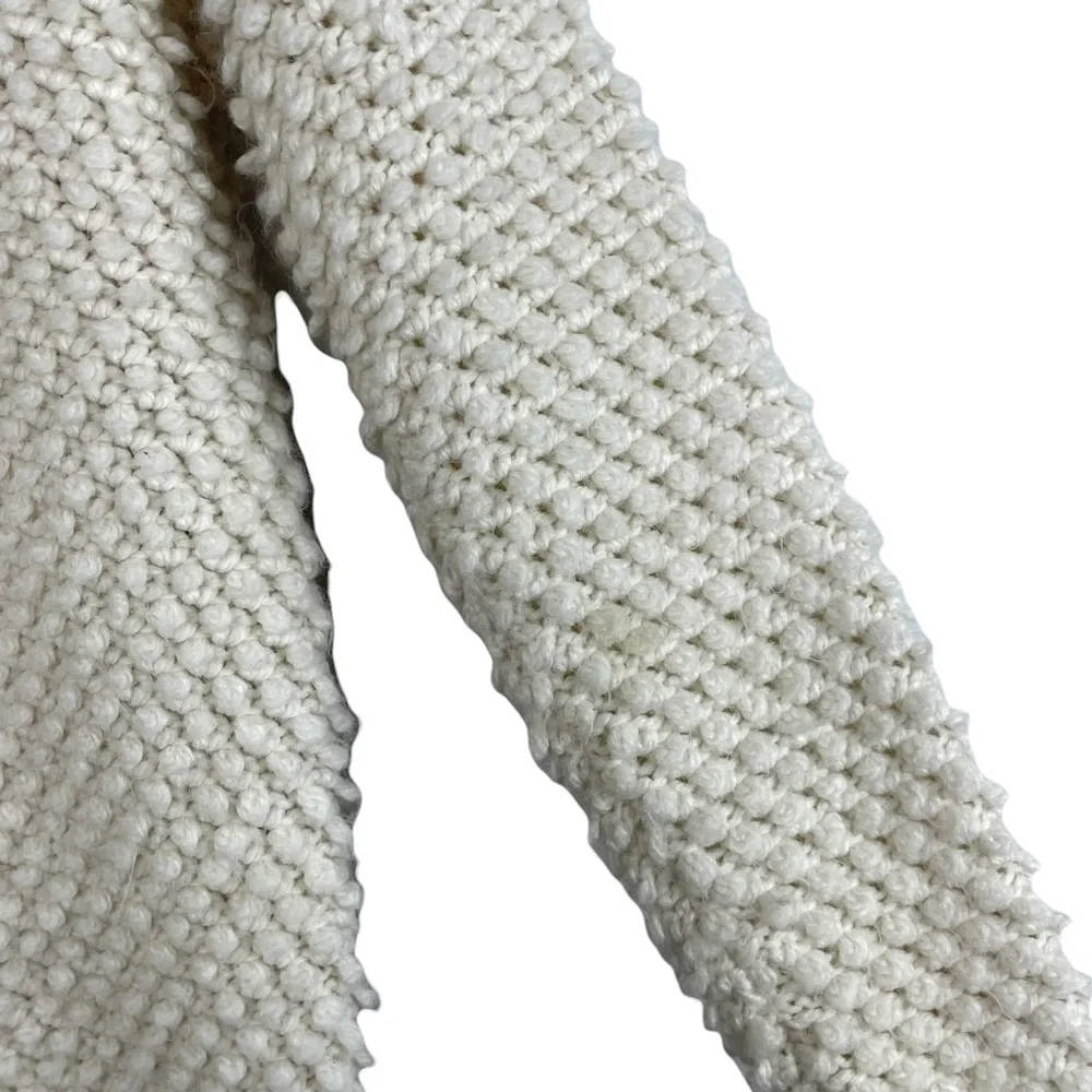 American Eagle Crewneck Sweater Cream Ivory Knit Fluffy Soft Medium - Picture 4 of 11